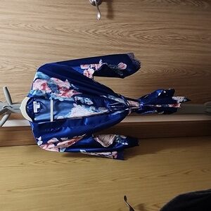 Women's In Bloom short dressing gown robe - size XS